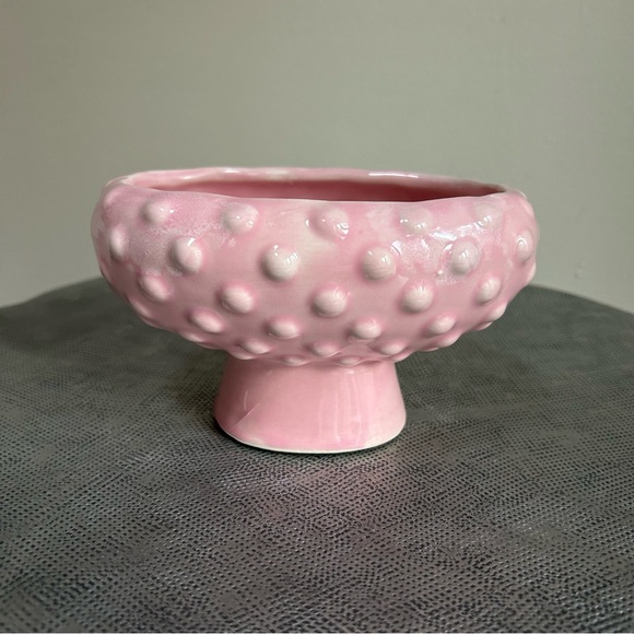 Vintage ~Brush Glazed Pink Ceramic Planter with Bubble Dots - Picture 2 of 9